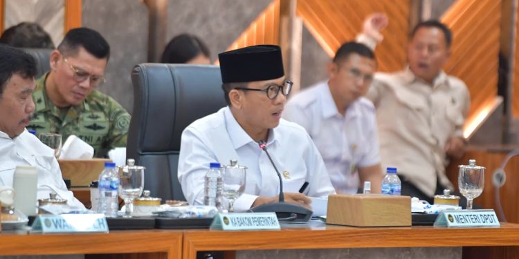 Menteri Desa PDT Yandri Paparkan 5 Isu Termasuk Penanganan Karhutla untuk Masyarakat Desa
