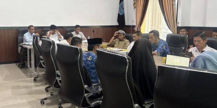 Pemkab Merangin Genjot Percepatan Proyek Strategis, Sekda Zulhifni Pimpin Rapat Evaluasi
